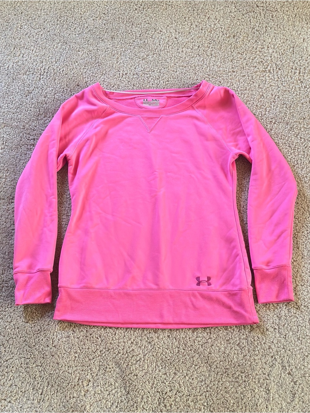 Under Armour Women’s Semi-Fitted Bright Pink Long Sleeve Crewneck Top SIZE M